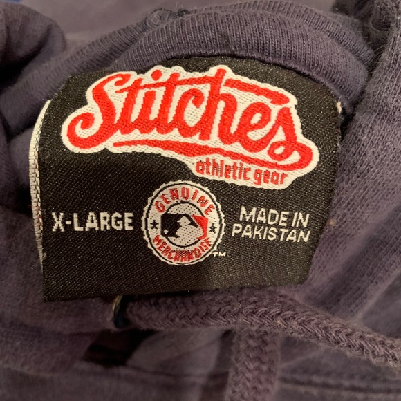 New York Yankees Sweatshirt - Picture 2 of 4